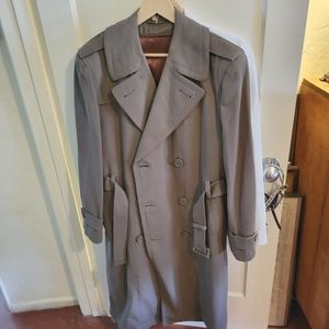 Stunning Vintage U.S. Army Officers Wool Gabardine Great coat / Trench coat